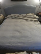 Coperta plaid con maniche